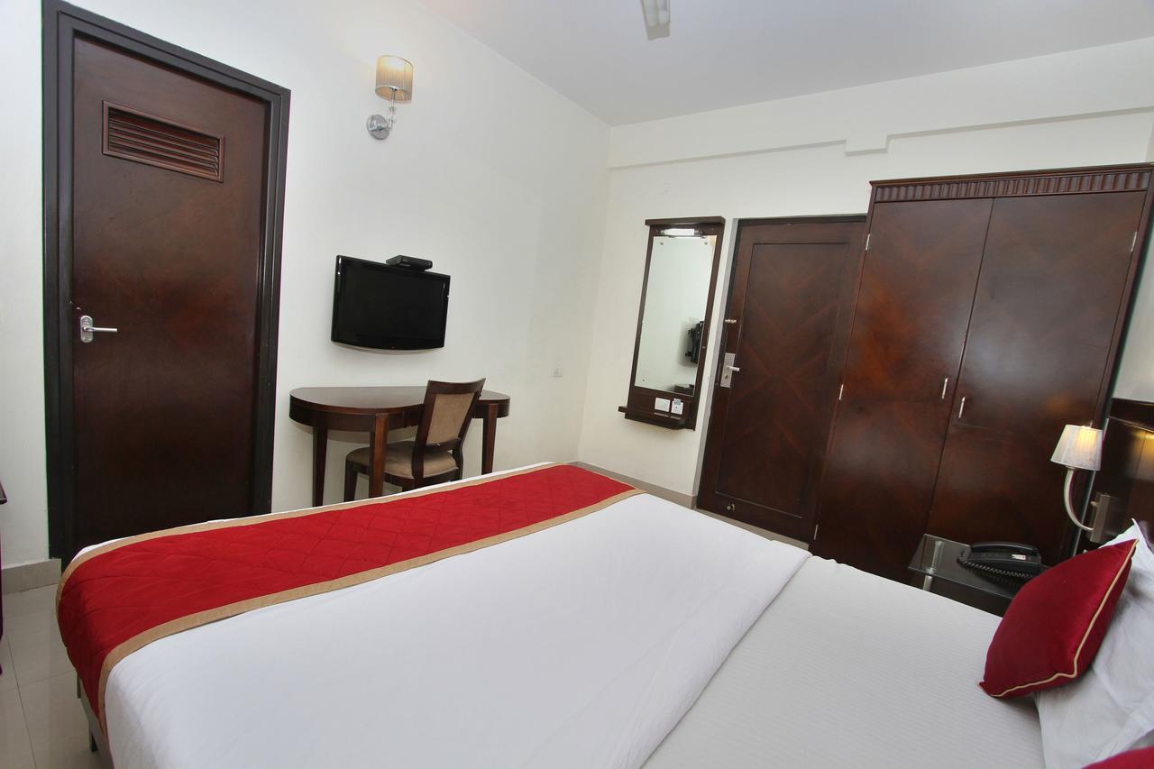 Hotel Amshi International バンガロール エクステリア 写真